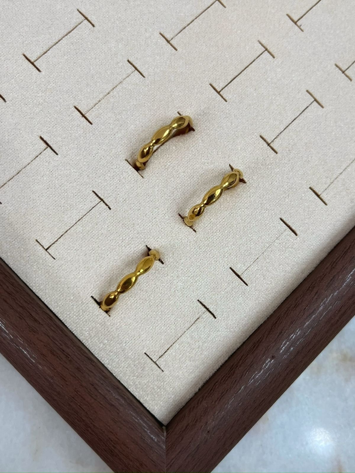 Simple Ring